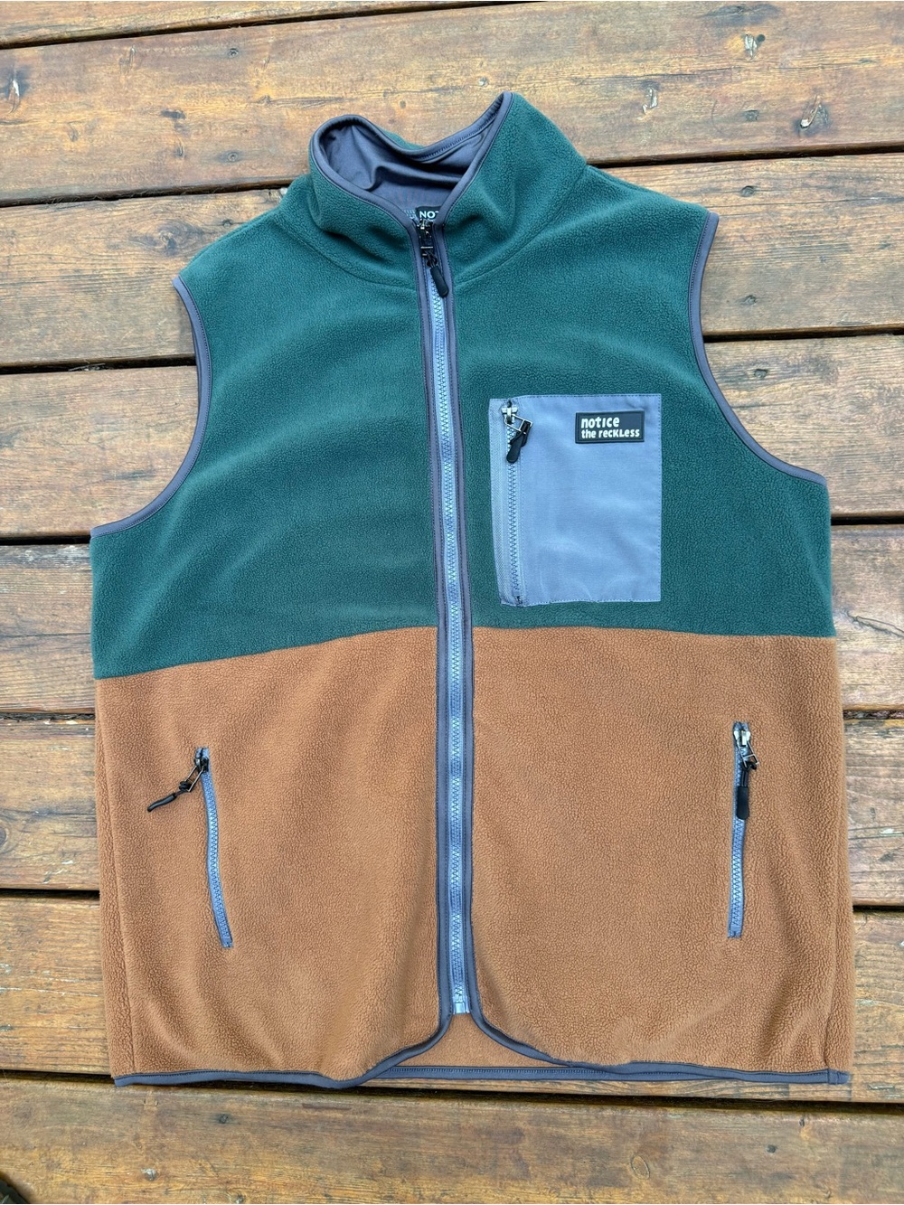 Notice The Reckless Green / Brown Vest
